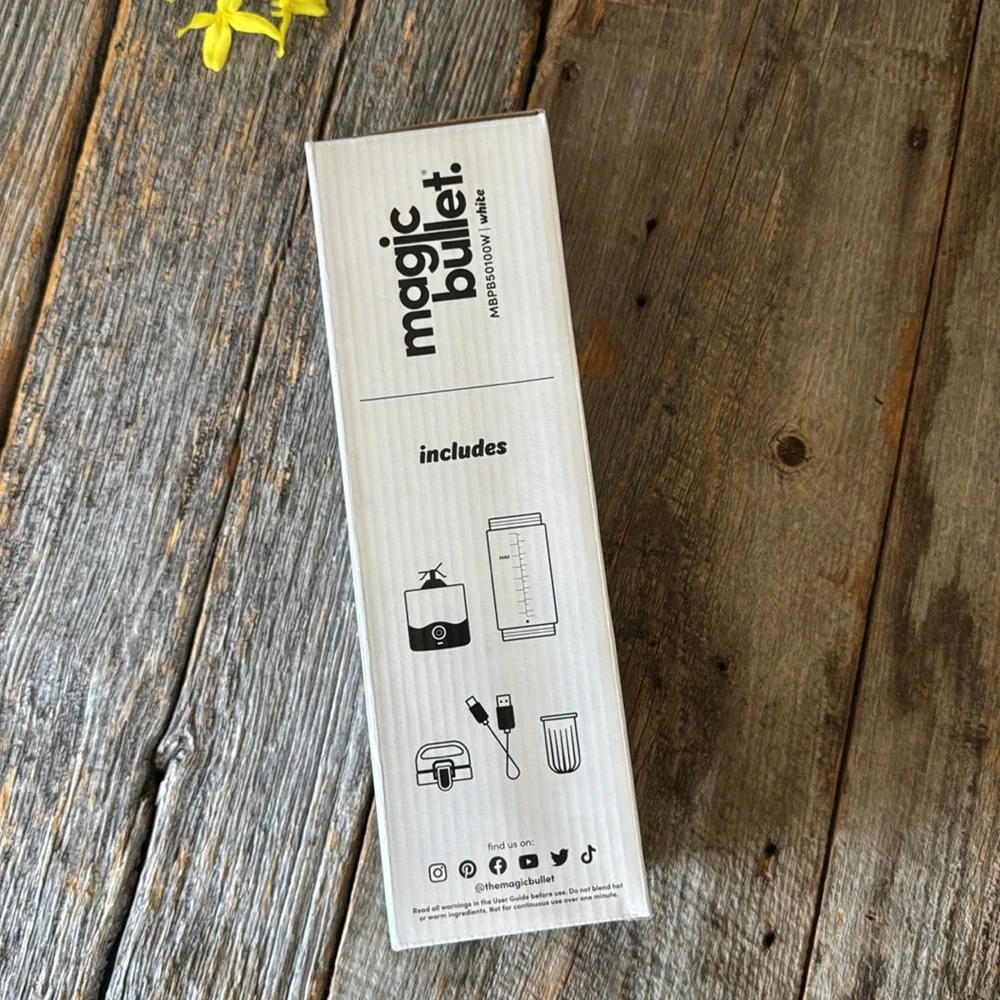 Magic Bullet Portable Blender NEW White USB Rechargeable - Picture 2 of 8